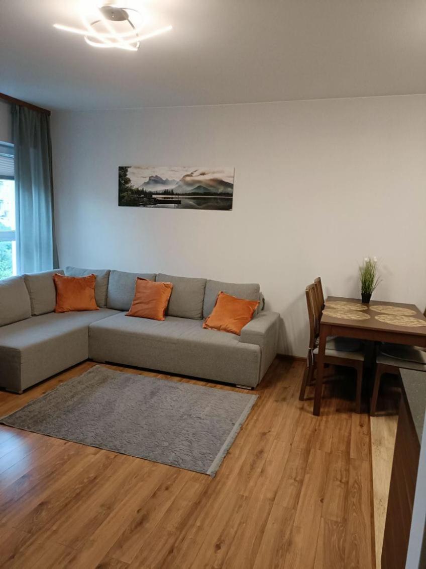 Apartament Powstancow 32 Zielonka  Zewnętrze zdjęcie